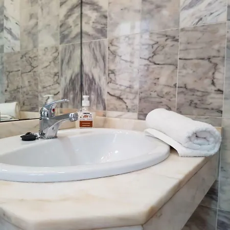 Behouse Avenida Daire Sevilla