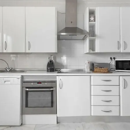 Behouse Avenida Sevilla